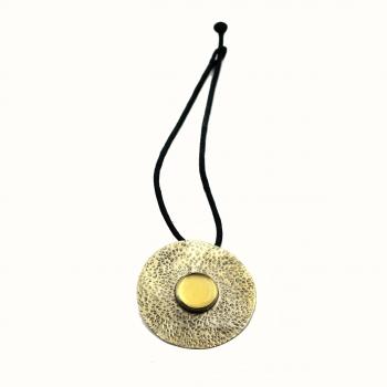 antique style necklace 